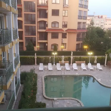 Anna Apartment *
